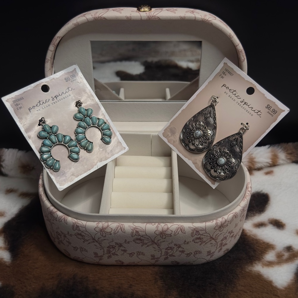 Poetic spirit by beaded treasures western pendants